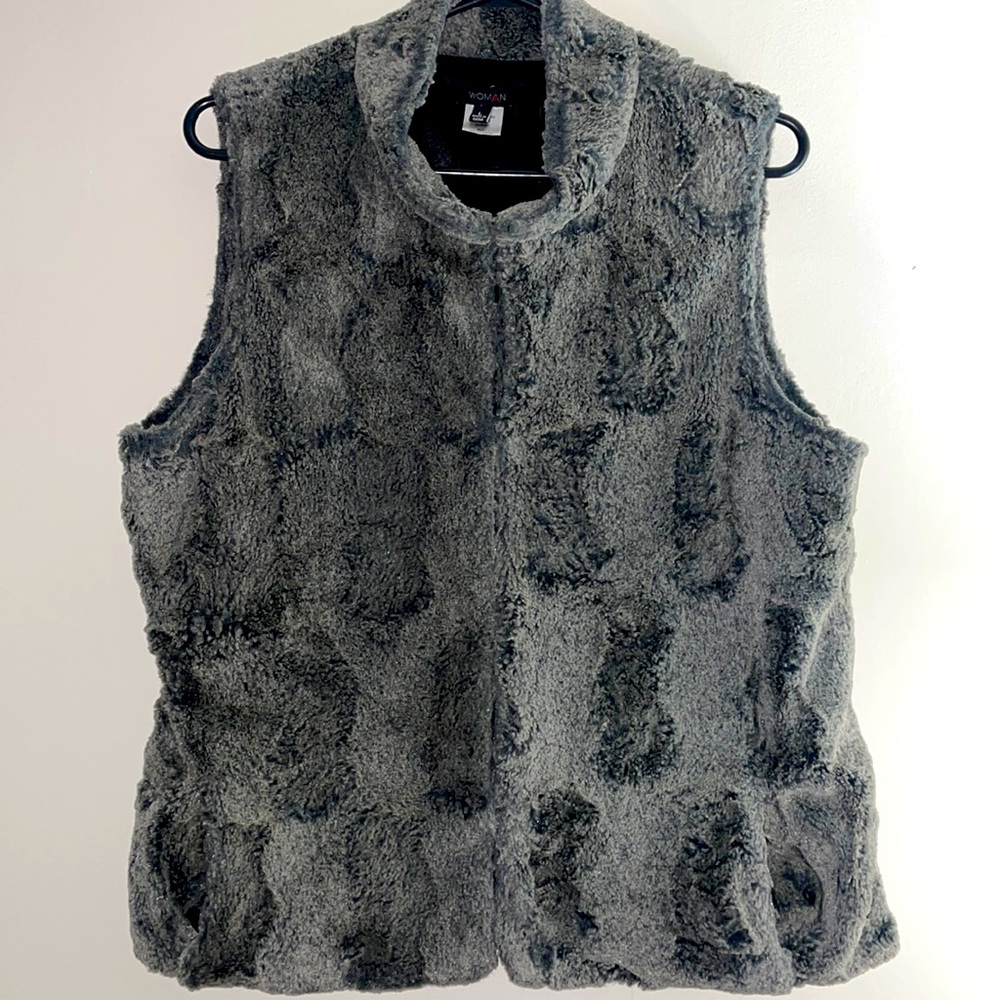 Gray chinchilla fur vest